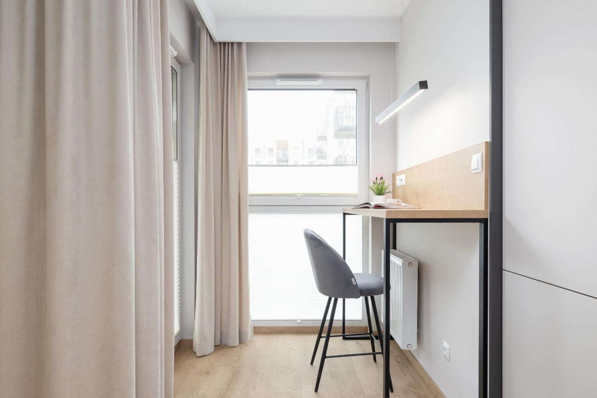 Bright Apartment In Krakow With Garden, Air Conditioning, Parking And Desk By Renters Prestige Екстериор снимка
